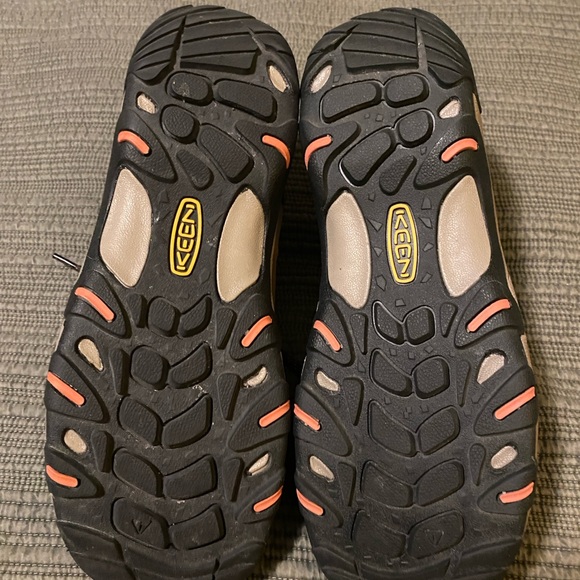 KEEN size 10 Targhee style-hiking-keen-dry/waterproof - Picture 4 of 7